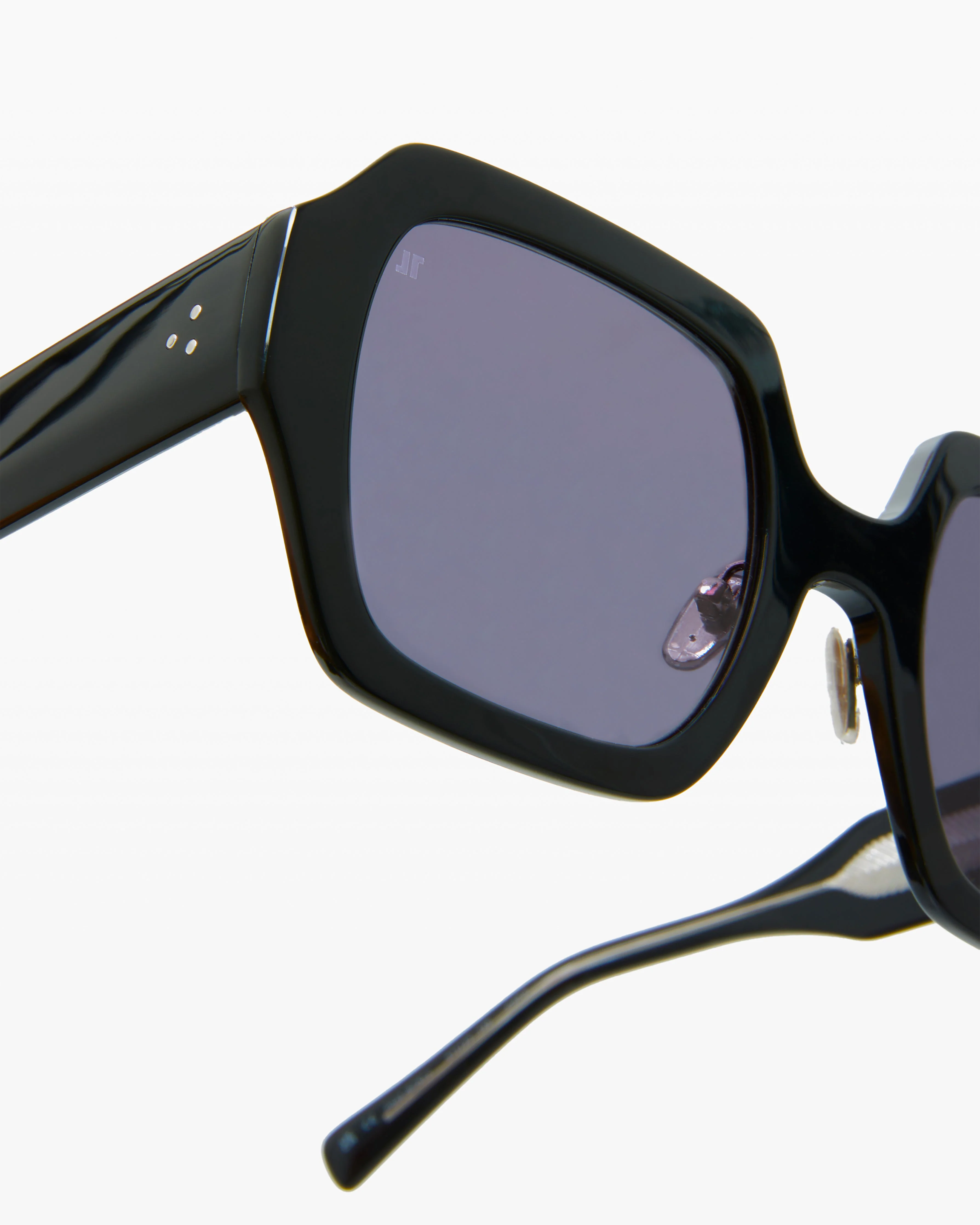 The Dita - Image 3